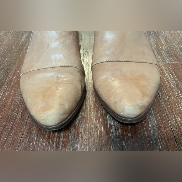 Kelsi Dagger Brooklyn Stone Tan Flat - Size 9 - Picture 7 of 11